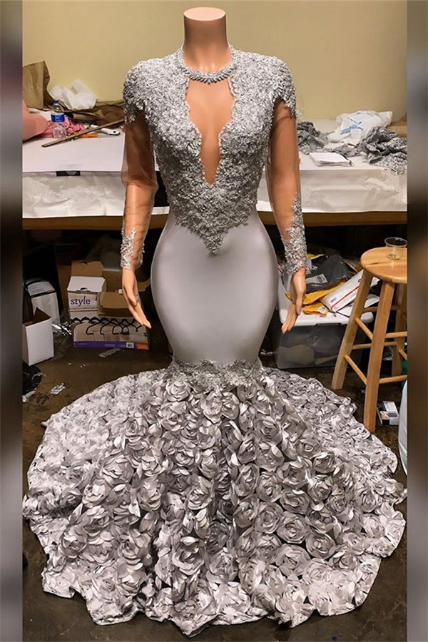 Las flores de sirena de plata vestidos de baile baratos 2021 | Sexy apliques de encaje vestido de fiesta real en maniquíes